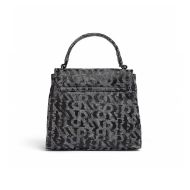 Снимка на REPLAY ДАМСКА ЧАНТА PRINTED DENIM BAG WITH METALLIC DIAMOND LOGO В ЧЕРНО 3