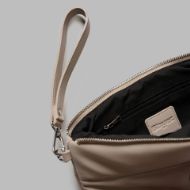 Снимка на BLAUER ДАМСКА РЪЧНА ЧАНТА ENVELXS01 В КРЕМАВО 4