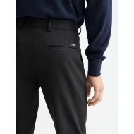 Picture of SCOTCH&SODA MEN'S CORE - MOTT - TAILORED KNITTED YARN DYED CHINO IN BLACK 6
