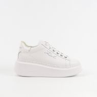 Picture of KARL LAGERFELD WOMEN'S ANAKAPRI RHINESTONE KARL TRIM IN WHITE W/SILVER 1