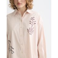 Picture of SCOTCH&SODA WOMEN'S EMBROIDERY GIRLFRIEND SHIRT IN ROSE DUST STRIPE 6