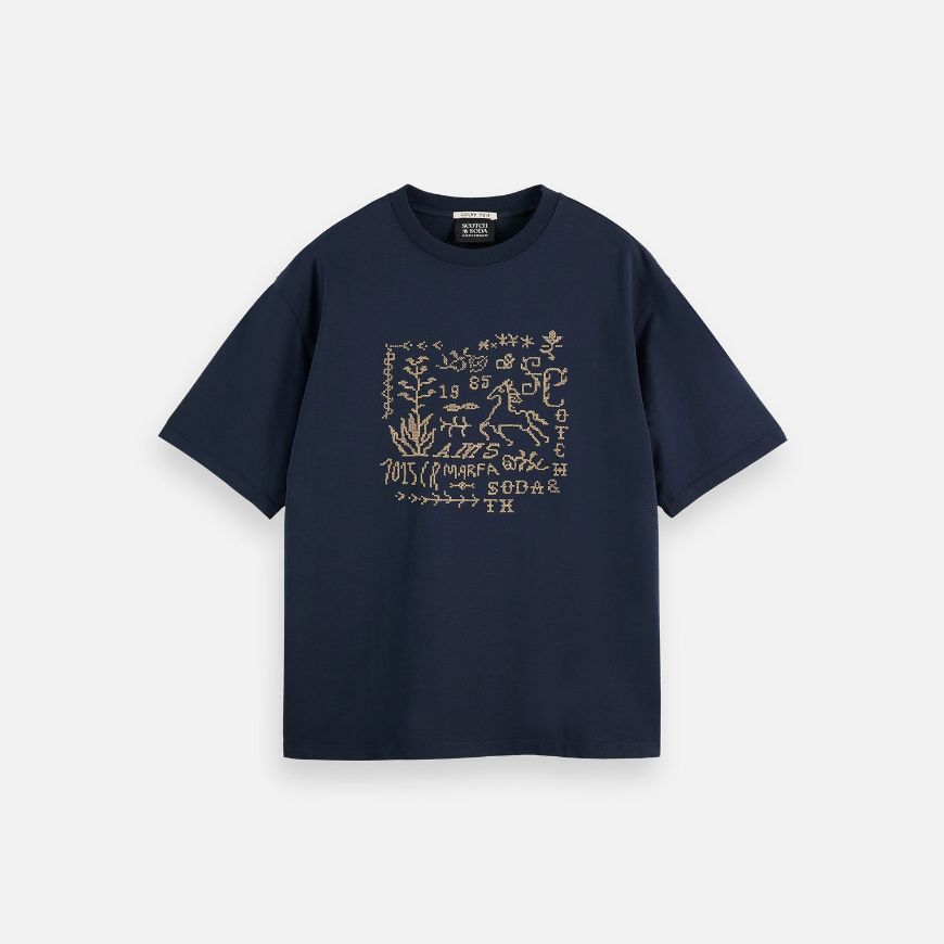 Picture of SCOTCH&SODA MEN'S CROSS-STITCHED FRONT ARTWORK LOOSE-FIT T-SHIRT IN DARK BLUE