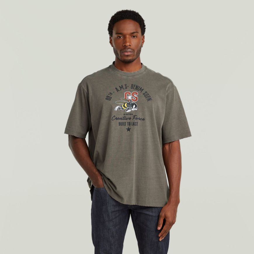 Picture of G-STAR MEN'S FRONT GR ANGRY BEE LOOSE T-SHIRT IN TURF GD