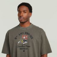 Picture of G-STAR MEN'S FRONT GR ANGRY BEE LOOSE T-SHIRT IN TURF GD 4