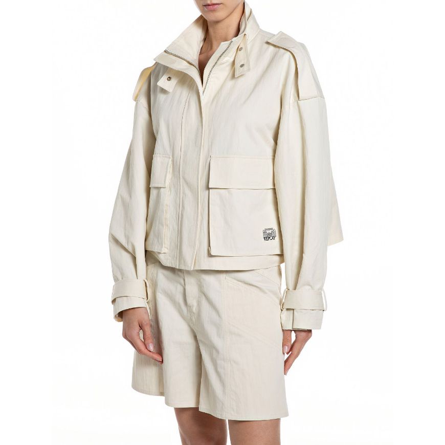 Снимка на REPLAY WOMEN'S CROPPED TWILL JACKET В ТЕБЕШИРЕНО БЯЛО