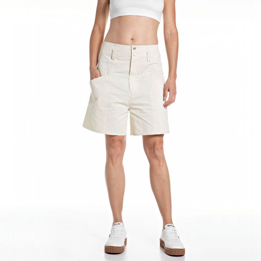Picture of REPLAY WOMEN'S RELAXED FIT TWILL SHORTS IN CHALK