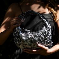 Снимка на CAMPOMAGGI ДАМСКА ЛАМИНИРАНА КОЖЕНА ЧАНТА ЗА РАМО MARISA В СИВО 8