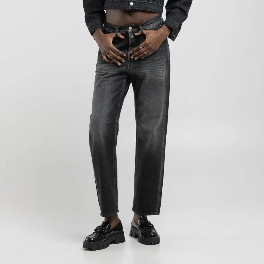 Picture of REPLAY WOMEN'S W9ZERO1 STRAIGHT-FIT JEANS BLACK DELAVÈ 12 OZ RECYCLED BLACK COTTON DENIM