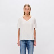 Снимка на DIRTY LAUNDRY ДАМСКИ ТОП OVERSIZED V-NECK T-SHIRT В БЯЛО 1