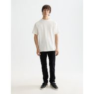 Picture of SCOTCH&SODA MEN'S CORE - LOGO FRONT CHEST T-SHIRT IN WHITE TRADITIONAL 7