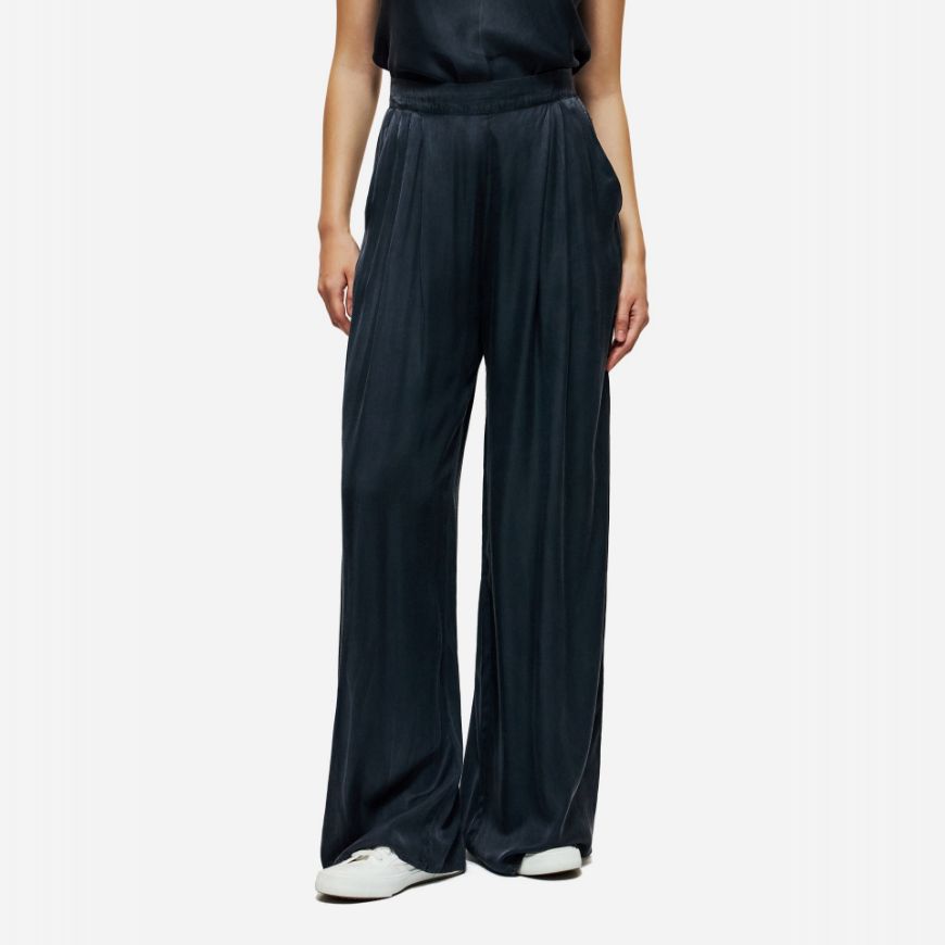 Picture of DIRTY LAUNDRY WOMEN'S WIDE LEG PLEATED PANTS IN VINTAGE BLUE