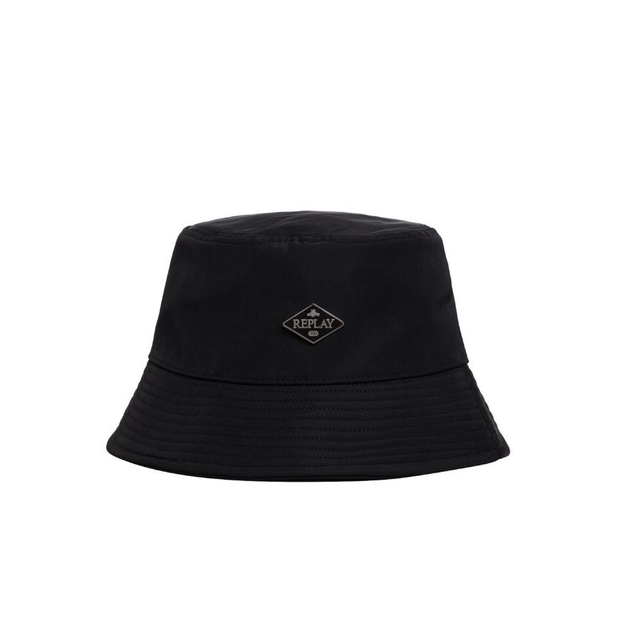 Снимка на REPLAY ДАМСКА ШАПКА PADDED NYLON BUCKET HAT В ЧЕРНО