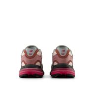 Снимка на NEW BALANCE ДАМСКИ СПОРТНИ ОБУВКИ 2010 В РОЗОВО 6