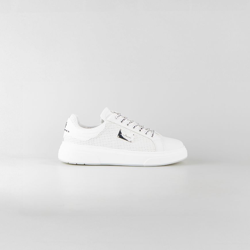 Снимка на JOHN RICHMOND МЪЖКИ ОБУВКИ JR ONE LEATHER SNEAKERS WITH MICROHOLES AND METAL PLATE - БЯЛО
