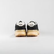 Снимка на CNC COSTUME NATIONAL МЪЖКИ ОБУВКИ QS.89 HAIRY SUEDE LEATHER SNEAKERS WITH GRAPHIC PRINT - ЧЕРНО/БЯЛО 5