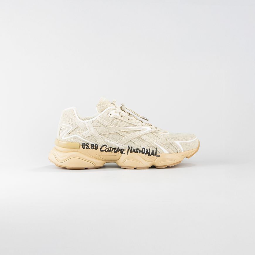 Снимка на CNC COSTUME NATIONAL МЪЖКИ ОБУВКИ QS.89 HAIRY SUEDE LEATHER SNEAKERS WITH GRAPHIC PRINT - AVENA