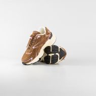 Снимка на CNC COSTUME NATIONAL ДАМСКИ ОБУВКИ QS.89 SUEDE LEATHER SNEAKERS - CAMEL/LILAC SACHET 3