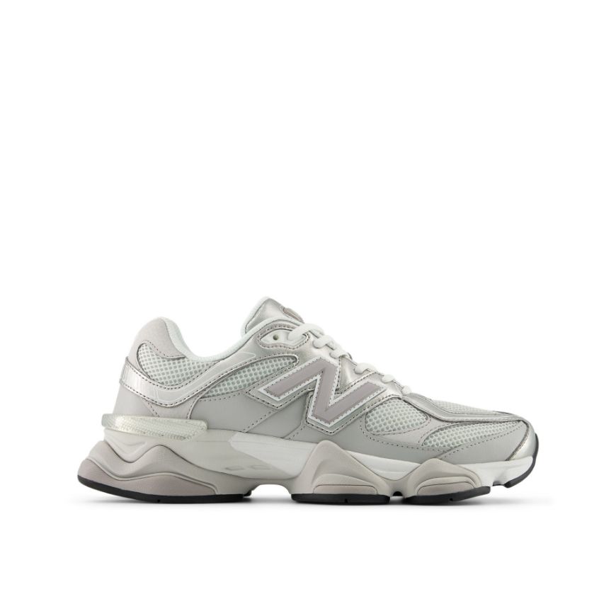 Picture of NEW BALANCE WOMEN'S U9060 RAINCLOUD TRUFFLE SALT