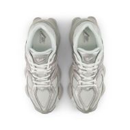 Picture of NEW BALANCE WOMEN'S U9060 RAINCLOUD TRUFFLE SALT 4
