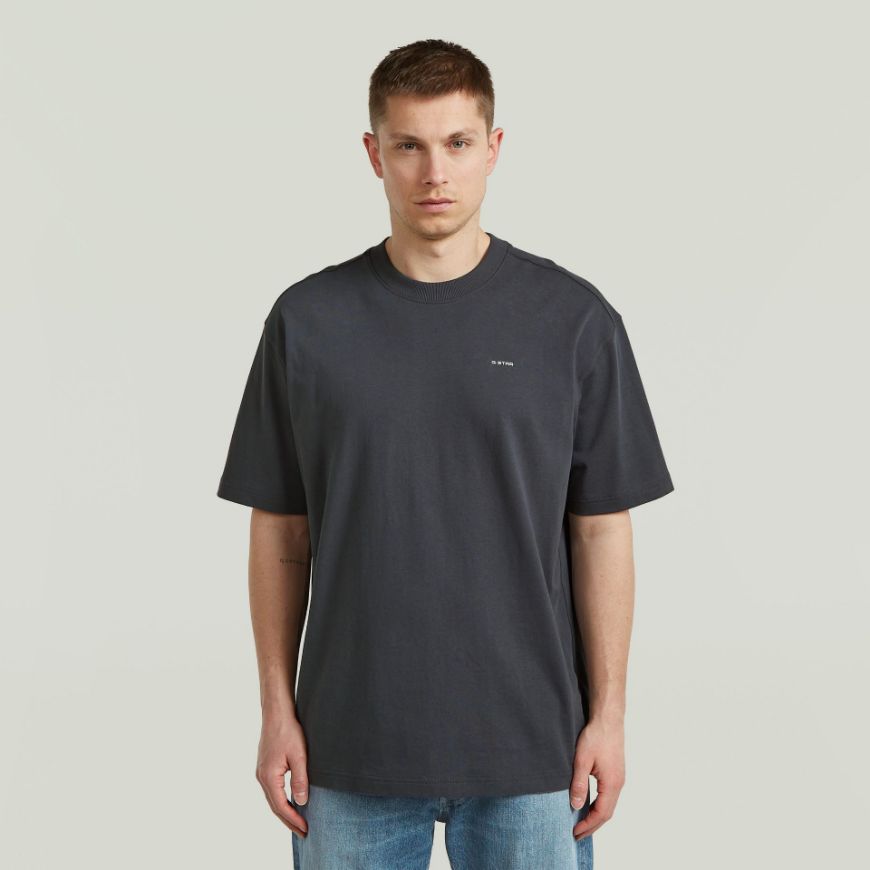 Picture of G-STAR MEN'S BACK GR RELAXED T-SHIRT IN PETROL