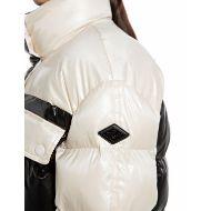 Снимка на REPLAY ДАМСКО ЯКЕ CROPPED RELAXED NYLON JACKET BLACK/EGGNOG 6