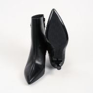 Picture of KARL LAGERFELD WOMEN'S SIENNA SIGNIA CURVE ANKLE BOOTS BLACK 5
