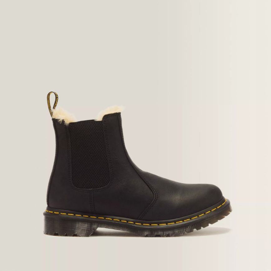 Снимка на DR. MARTENS ДАМСКИ ОБУВКИ 2976 LEONORE FAUX FUR LINED BURNISHED CHELSEA BOOTS BLACK